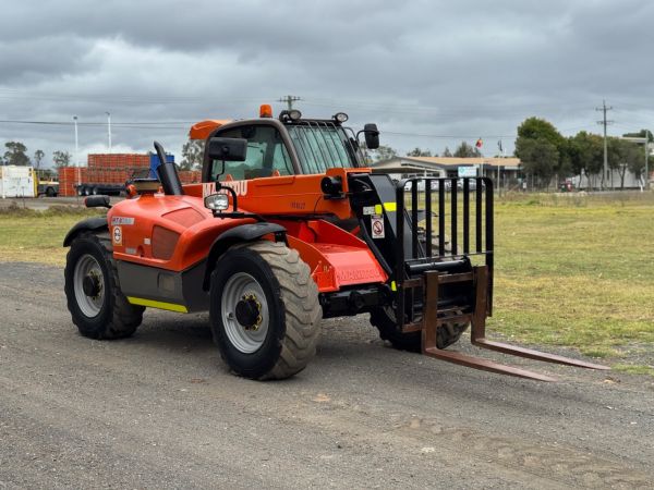 2015 Manitou MT-X 732 Telescopic Handler image