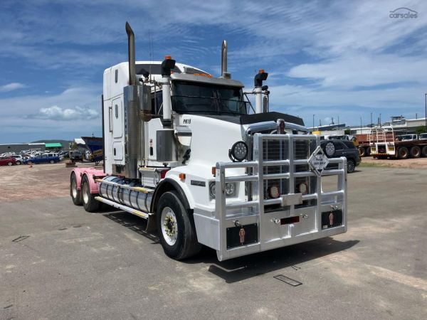 2017 Kenworth T659 image