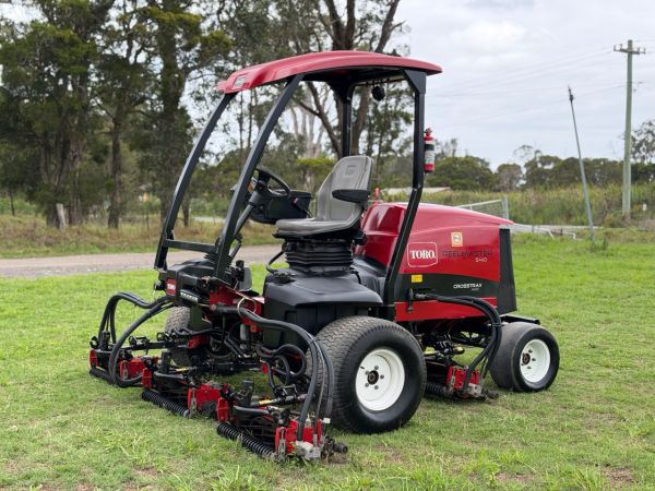 Toro Reelmaster 5410  Golf Fairway mower CrossTrax AWD image