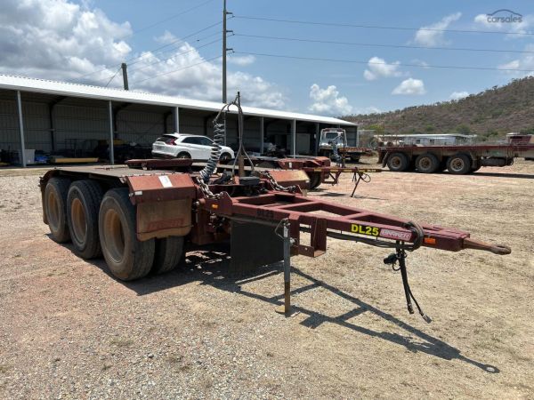 2017 Barker Heavy Duty Tri Axle image