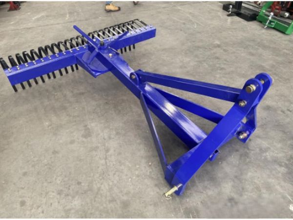 TANNERTRACK - 5ft Stick Rake image