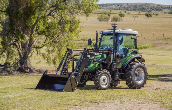 AgKing - Enfly 70HP Tractor A/C Cabin 4WD DQ704 with FEL & 4in1 Bucket image