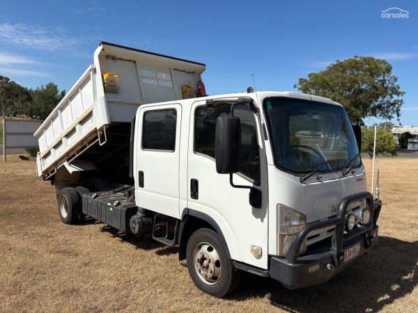 2011 Isuzu Npr 300 Crew Cab Factory Tipper image