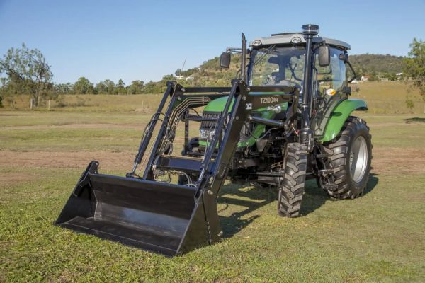 90hp Tractor DQ904C image