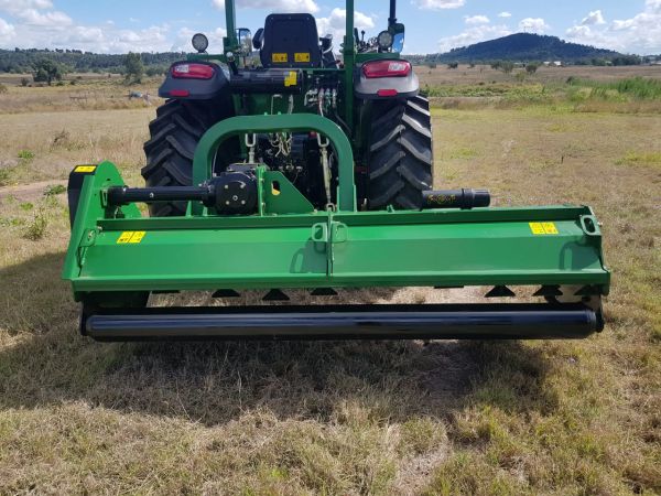 Flail Mower 2000 side-shift image