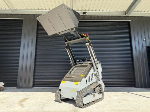 Derette DRT T800 Track Loader image