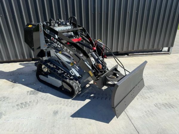 Derette DRT 450TH Track Loade image