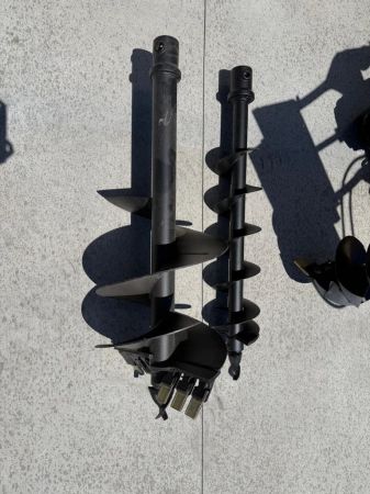 Mini Skid Attachment - Auger Drive image