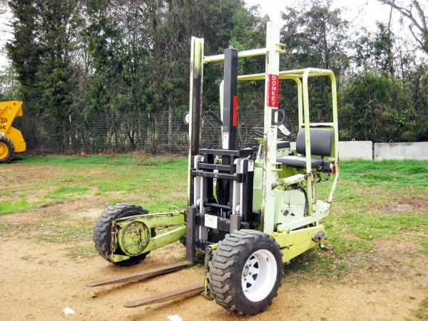 DONKEY TRUCK 4K image