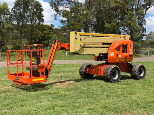 2012 JLG 450AJ Boom Lift image