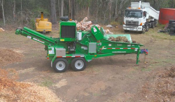 2024 Bandit 1425 Horizontal Grinder image