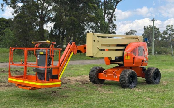 2011 JLG 450AJ Boom Lift image