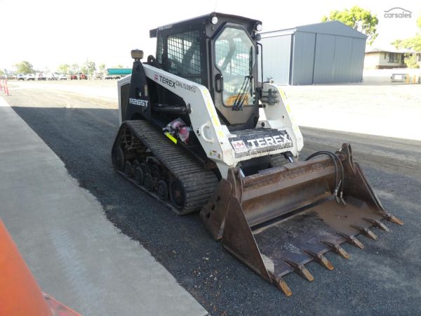 2017 TEREX PT75 image