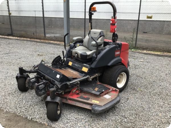 2012 Toro 7210 image