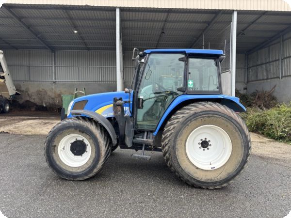 2013 New Holland T5040 Tractor image