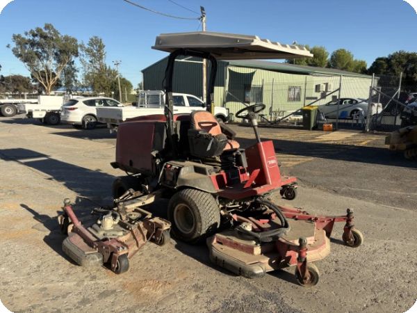 2017 Toro Groundmaster 4000D Wing Deck Mower (Ex Council) image