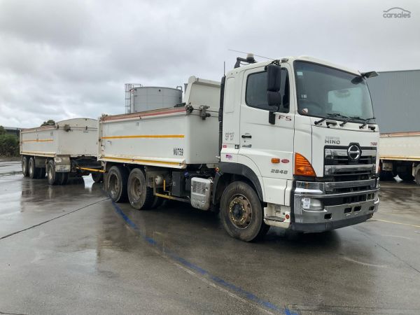 2018 Hino FS 700 2848 Tipper and 2019 Hercules Dog Trailer Tri Axle image
