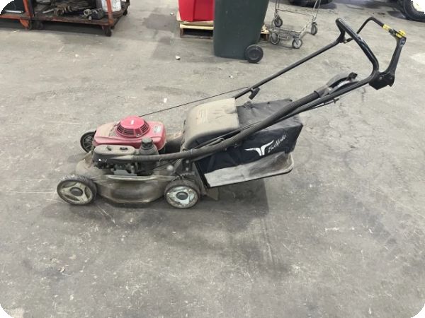 Honda Push Mower (Council Asset) image