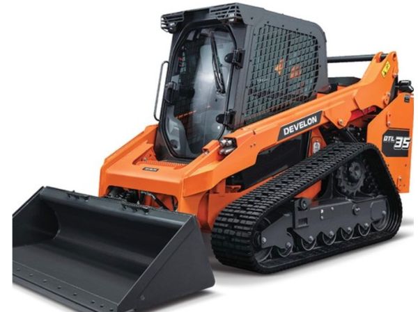 Develon DTL35 Skid Steer image