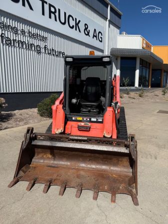 2016 Kubota SVL75HCW image