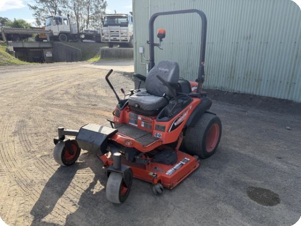 Kubota ZD1221R Zero-Turn Mower image