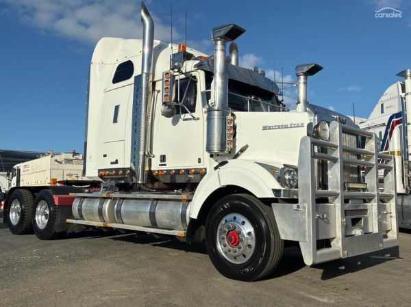 2019 Western Star 4864FXC Sleeper Cab image