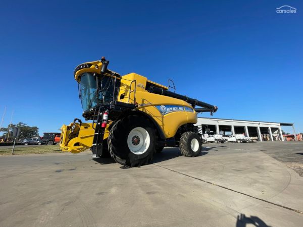 2021 New Holland CR8.90 Revelation image