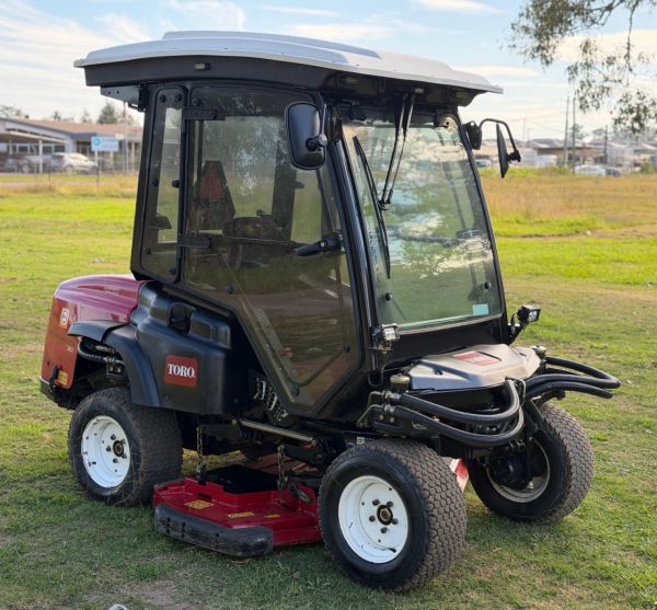 2021 Toro Groundmaster 360 Standard Ride On image