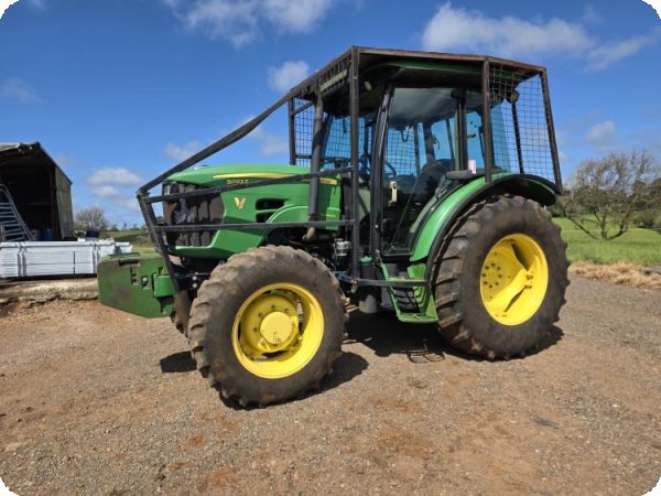 2019 John Deere 5093E Tractor image