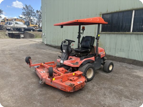 Kubota F3690 Commercial Front-Mounted Diesel Mower (Ex-Council) image