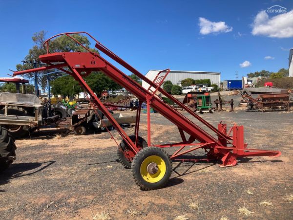 International 19-1 Bale Loader