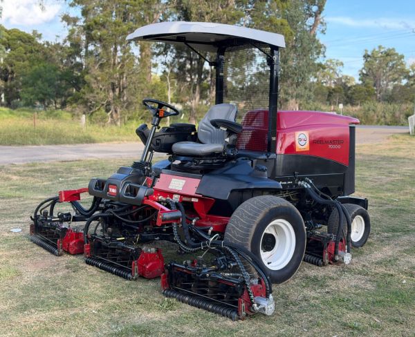 2016 Toro Reelmaster 7000-D Golf Fairway mower image