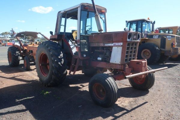 INTERNATIONAL 886 image